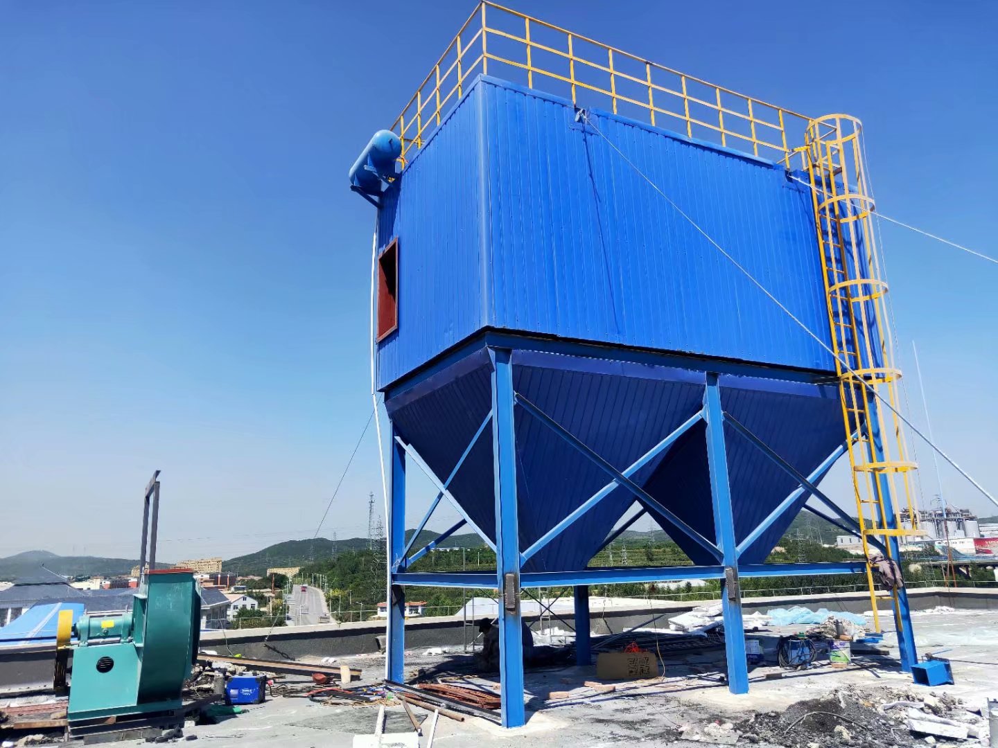 脈沖除塵器 高效清灰與四氣箱結構詳解