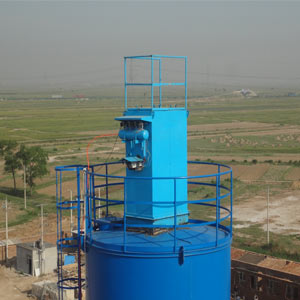 大型倉頂脈沖單機除塵器 高效環(huán)保設備助力工業(yè)清潔生產(chǎn)